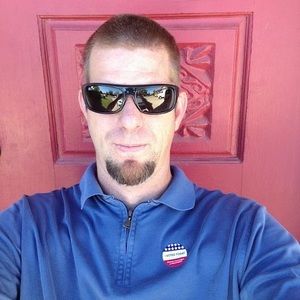 Meet your Posher, Mark